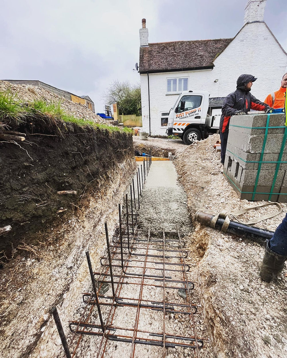 Reinforced concrete base